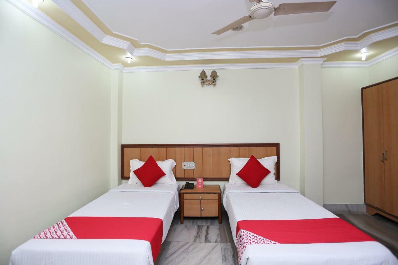 Oyo 24916 Hotel Aquatic Palace Kalyani Exterior foto